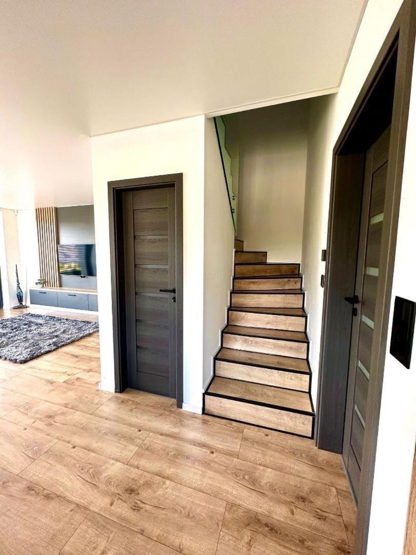 Luxury Apartments Maly Slavkov Ngoại thất bức ảnh