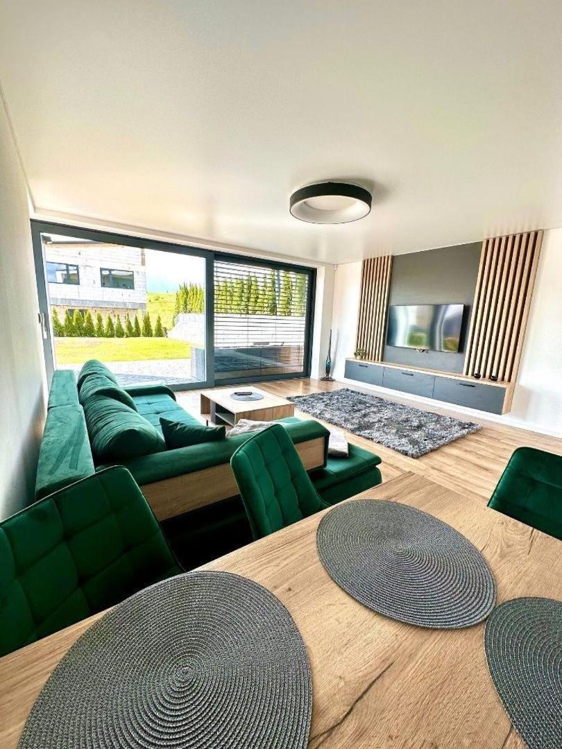Luxury Apartments Maly Slavkov Ngoại thất bức ảnh